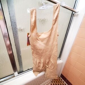 NWT Inteco Smooth Seamlesd Bodysuit. S/M Sz; Figure Contouring Body Shaper. $30